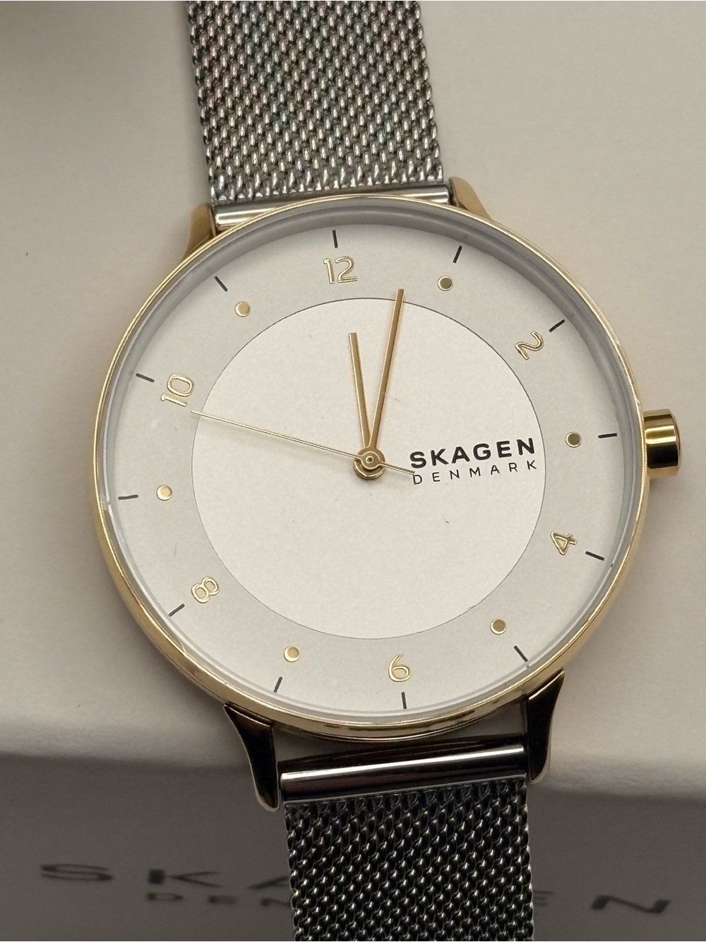 Skagen Riis SKW2912 Women’s Gold Silver Mesh Watch 36mm New Old Stock Box